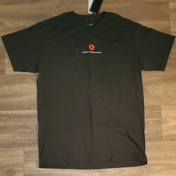 Primitive x Naruto "Itachi Uchiha" T-Shirt - Picture 1 of 5